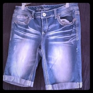 Ariya Bermuda Jean shorts 13/14